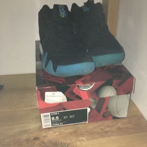 Kyrie 4 obsession 9.5 size us